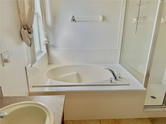 Image No.37-4 Bed House for sale