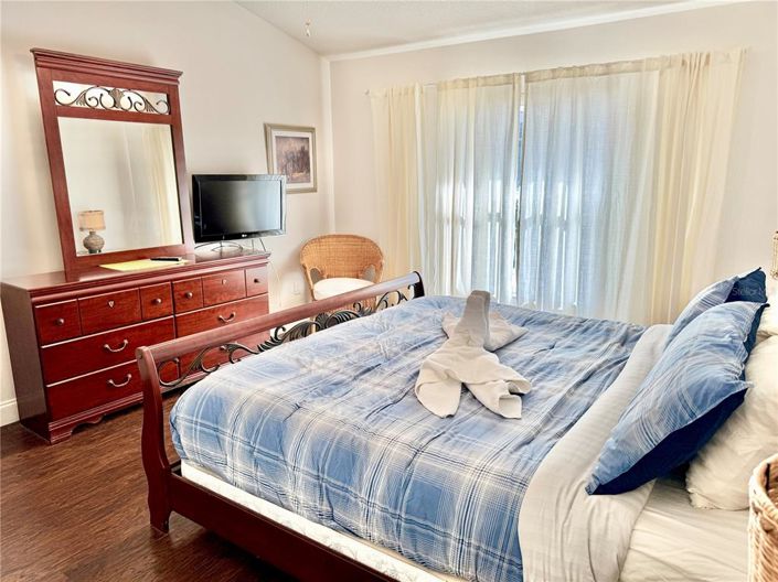 Image No.42-4 Bed House for sale