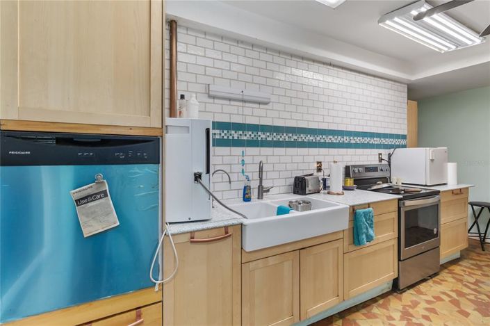 Image No.11-4 Bed House for sale