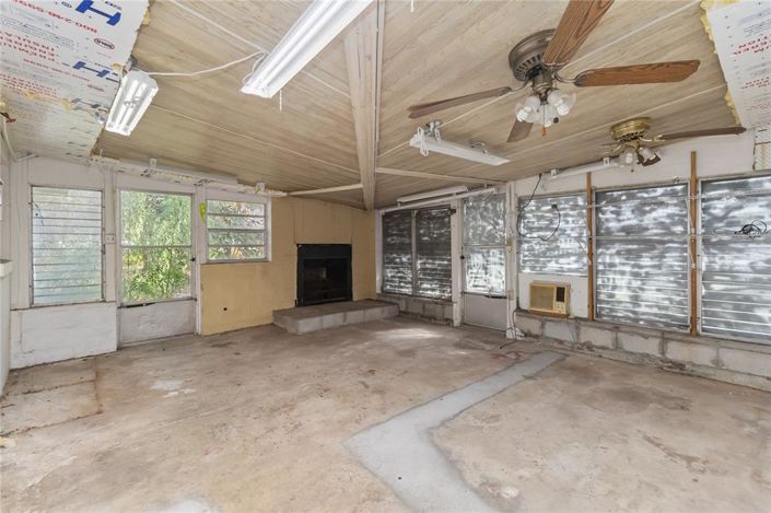 Image No.21-4 Bed House for sale