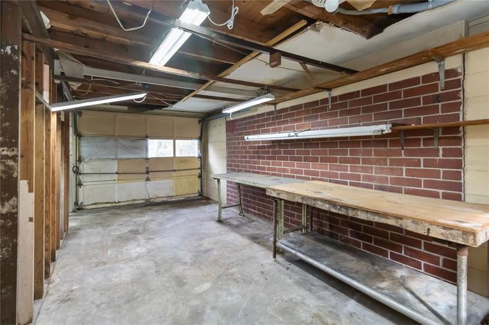 Image No.24-4 Bed House for sale