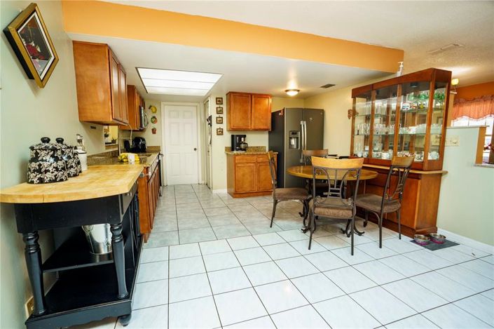 Image No.22-4 Bed House for sale