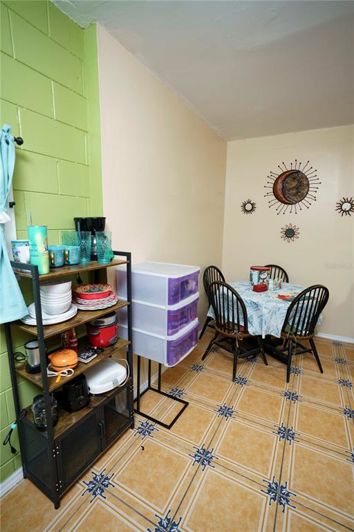 Image No.30-4 Bed House for sale