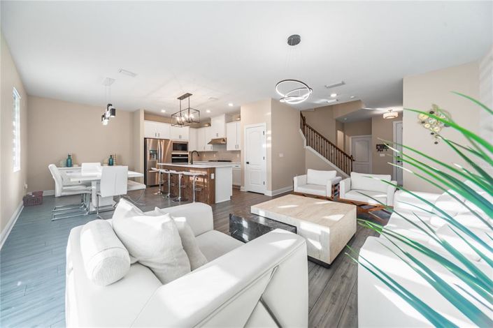 Image No.12-5 Bed House for sale