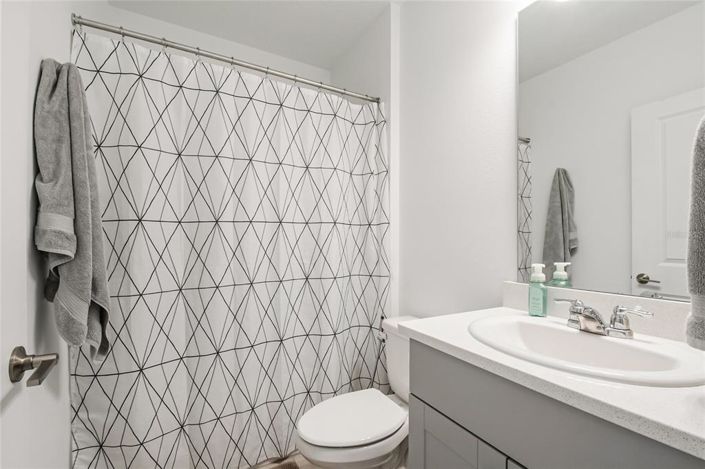 Image No.10-4 Bed House for sale