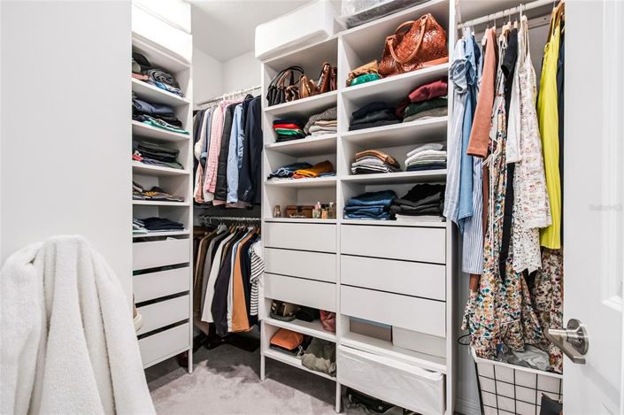 Image No.30-4 Bed House for sale