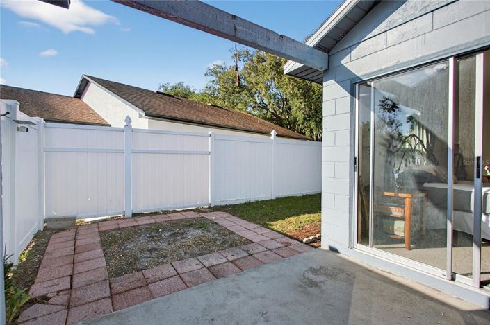 Image No.19-3 Bed House for sale