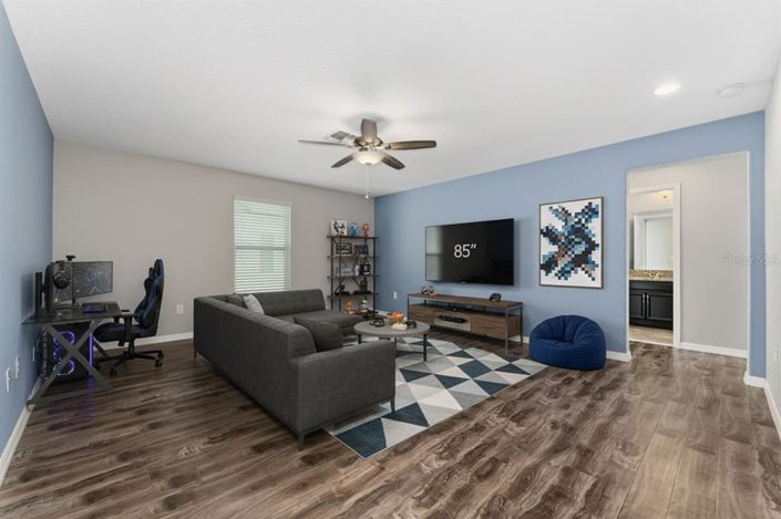 Image No.2-4 Bed House for sale