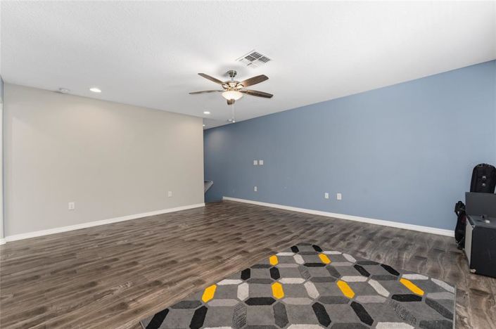 Image No.3-4 Bed House for sale