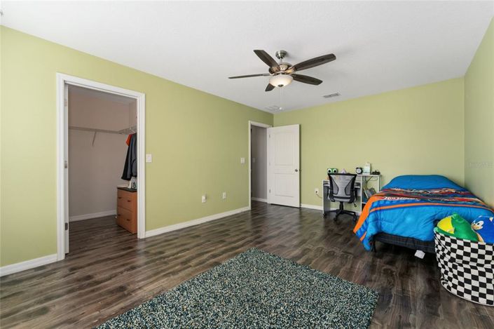 Image No.6-4 Bed House for sale