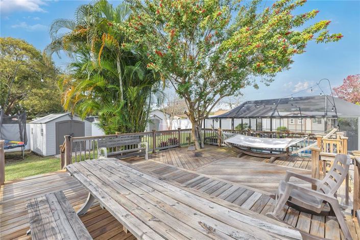 Image No.10-3 Bed House for sale