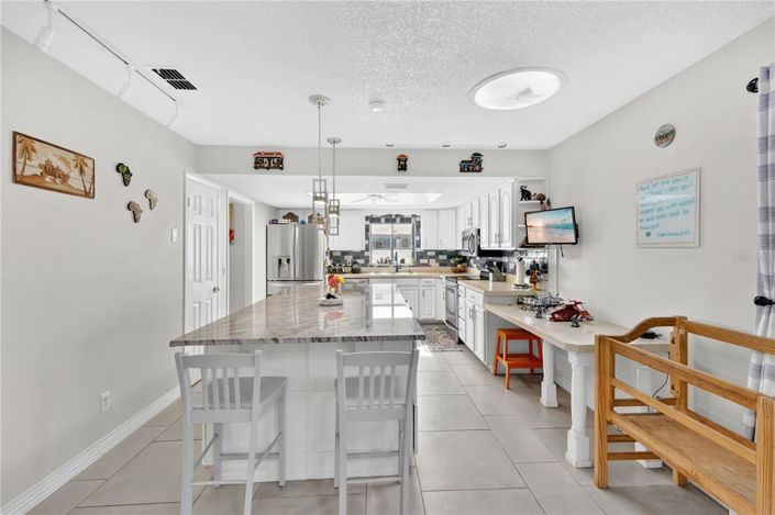 Image No.17-3 Bed House for sale