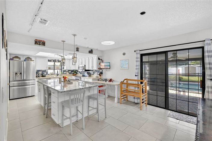 Image No.18-3 Bed House for sale