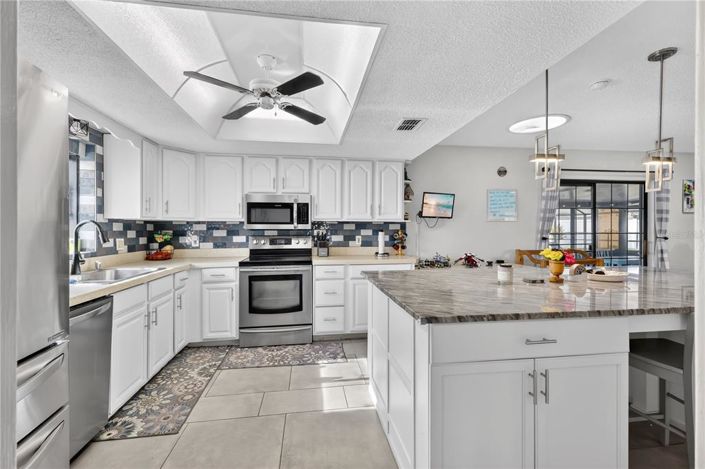 Image No.19-3 Bed House for sale