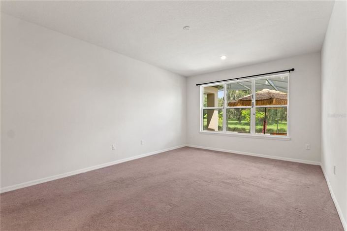 Image No.25-6 Bed House for sale