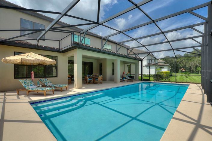 Image No.34-6 Bed House for sale