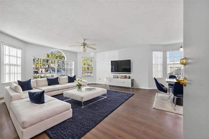 Image No.10-3 Bed Apartment for sale