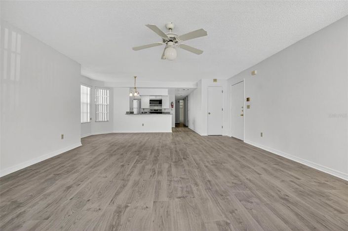 Image No.13-3 Bed Apartment for sale