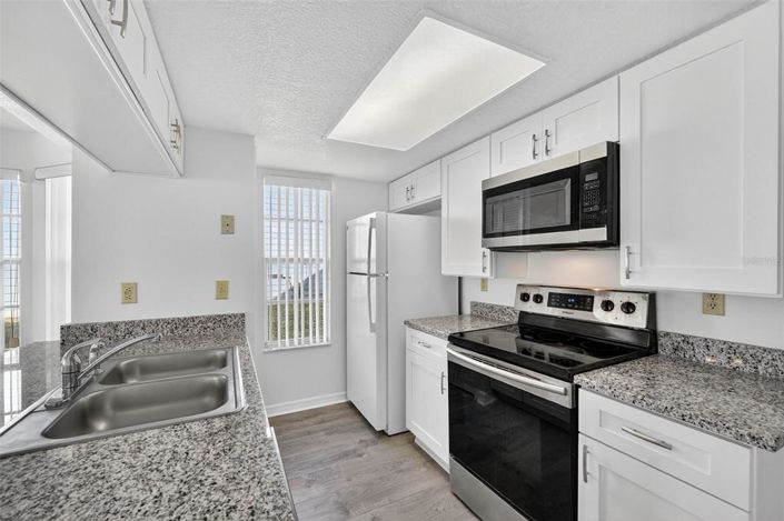 Image No.25-3 Bed Apartment for sale