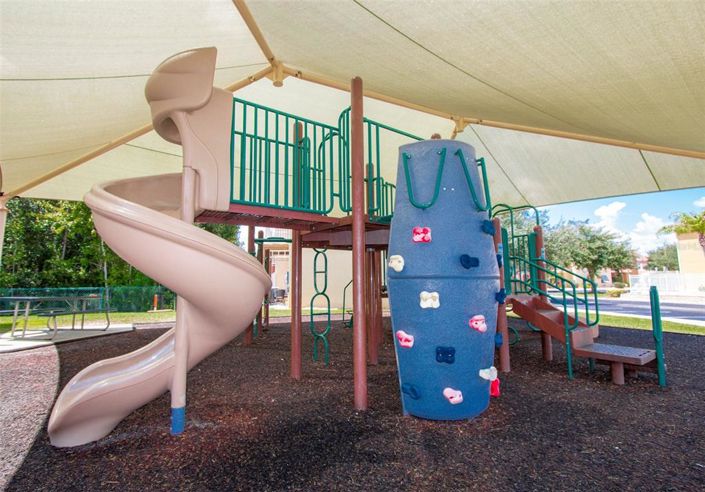 Image No.56-Maison de ville de 3 chambres à vendre à Saint John