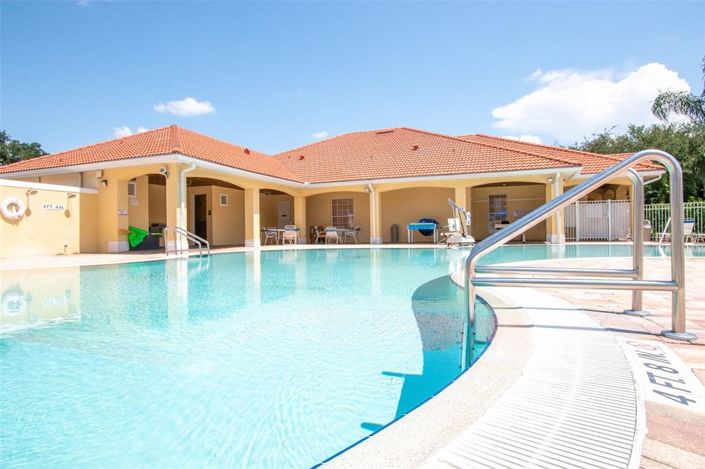 Image No.50-3 Bed Townhouse for sale