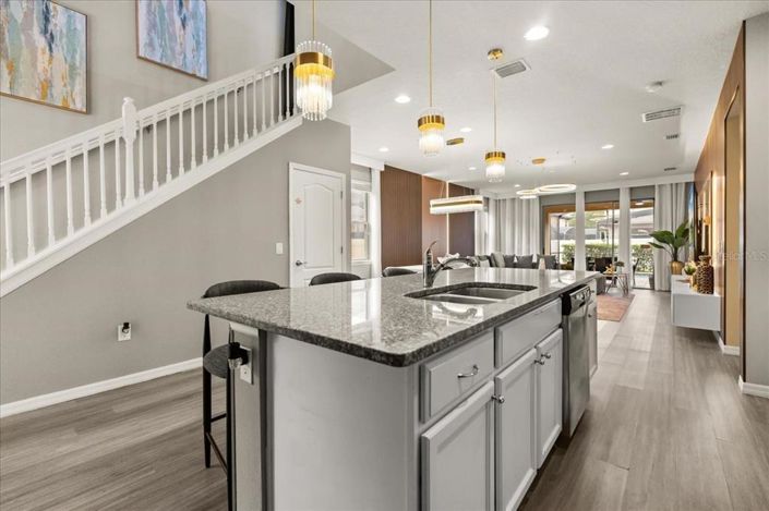 Image No.18-7 Bed House for sale