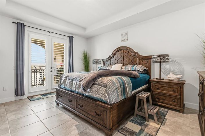 Image No.19-4 Bed House for sale