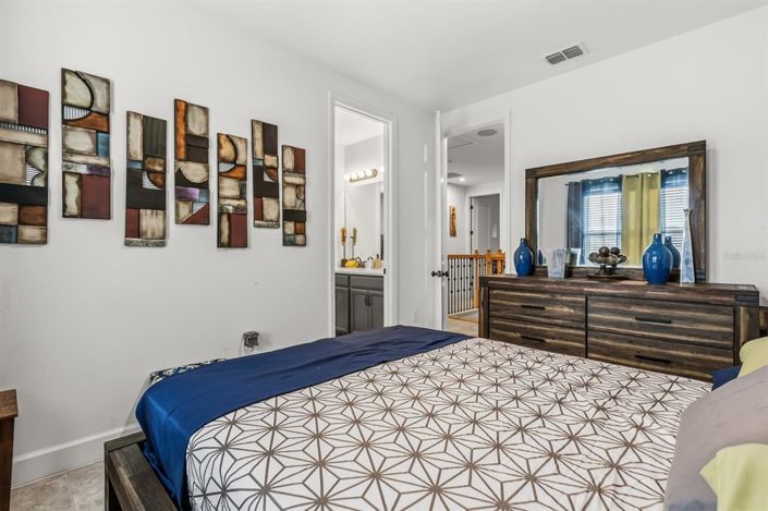 Image No.27-4 Bed House for sale