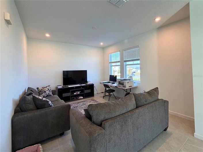 Image No.12-3 Bed Townhouse for sale