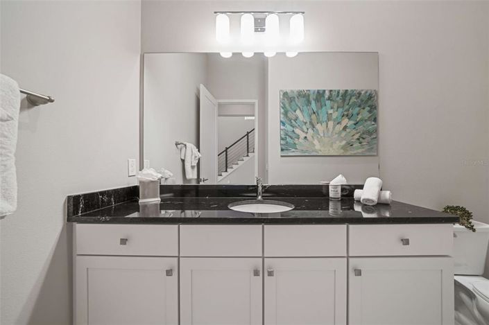 Image No.18-5 Bed House for sale