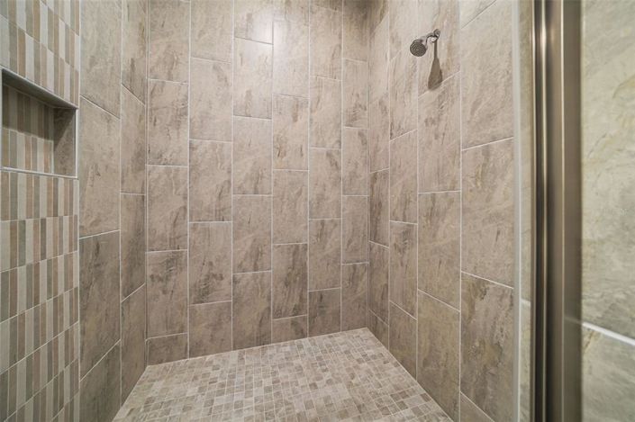 Image No.31-5 Bed House for sale