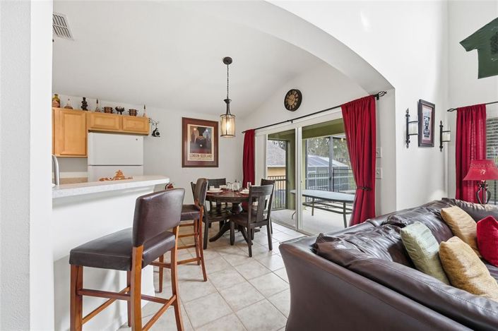 Image No.13-5 Bed House for sale