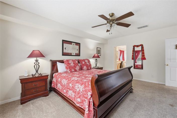 Image No.21-5 Bed House for sale