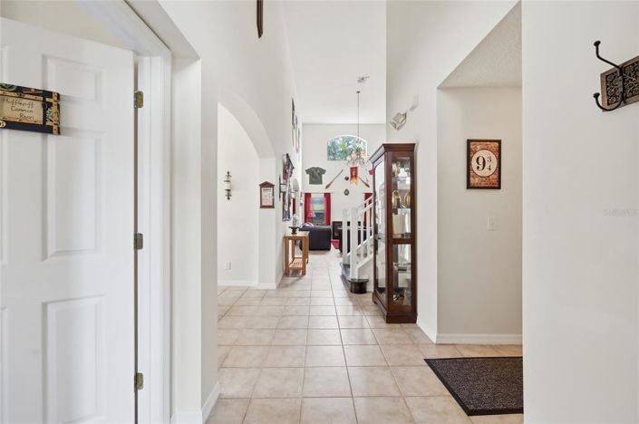 Image No.5-5 Bed House for sale