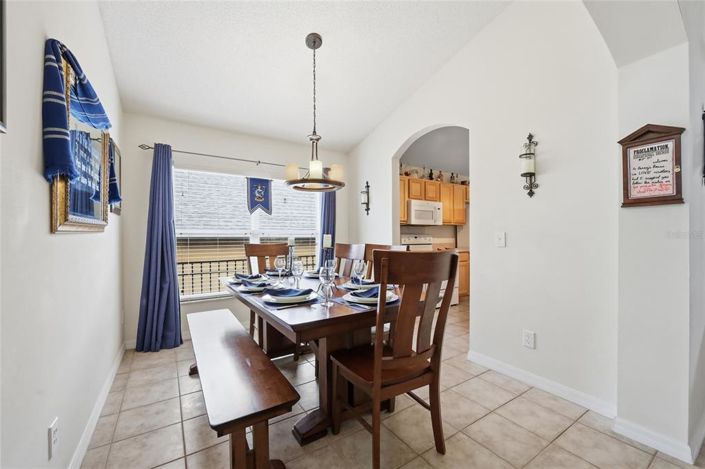 Image No.6-5 Bed House for sale