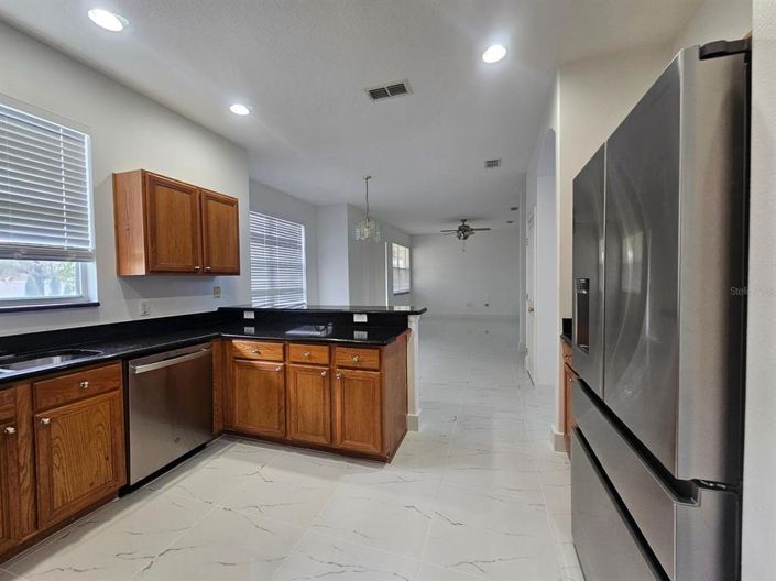 Image No.6-4 Bed House for sale