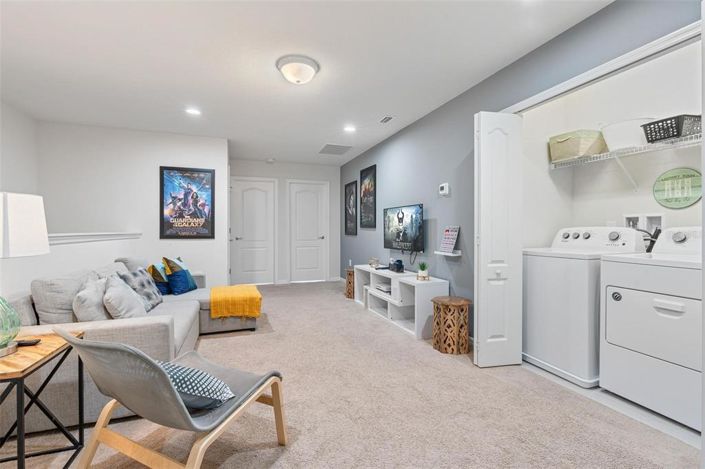 Image No.21-5 Bed Townhouse for sale