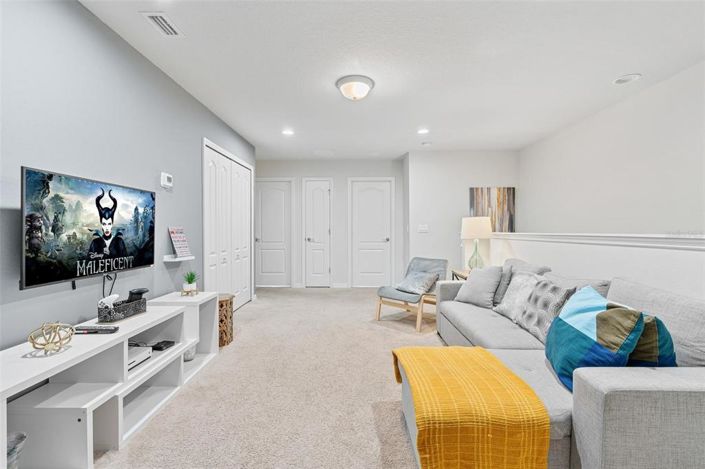 Image No.24-5 Bed Townhouse for sale