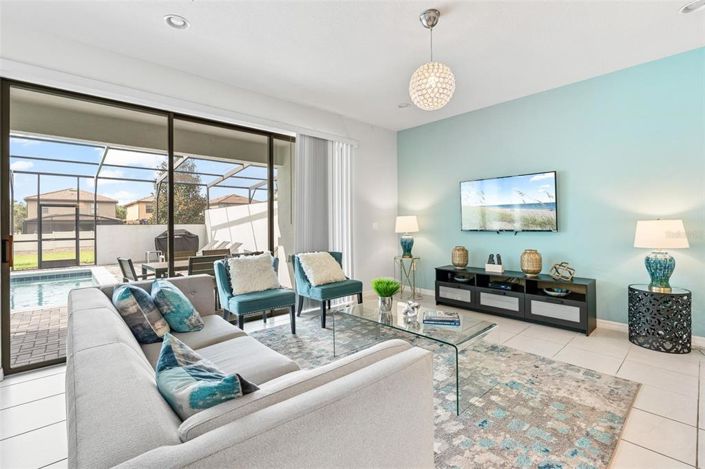 Image No.40-5 Bed Townhouse for sale