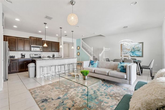 Image No.41-5 Bed Townhouse for sale