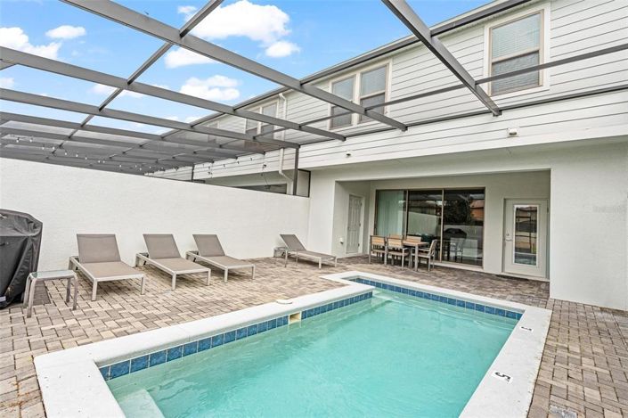 Image No.53-5 Bed Townhouse for sale