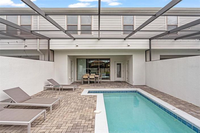 Image No.54-5 Bed Townhouse for sale