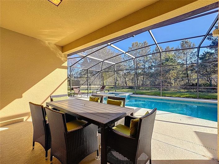 Image No.11-5 Bed House for sale