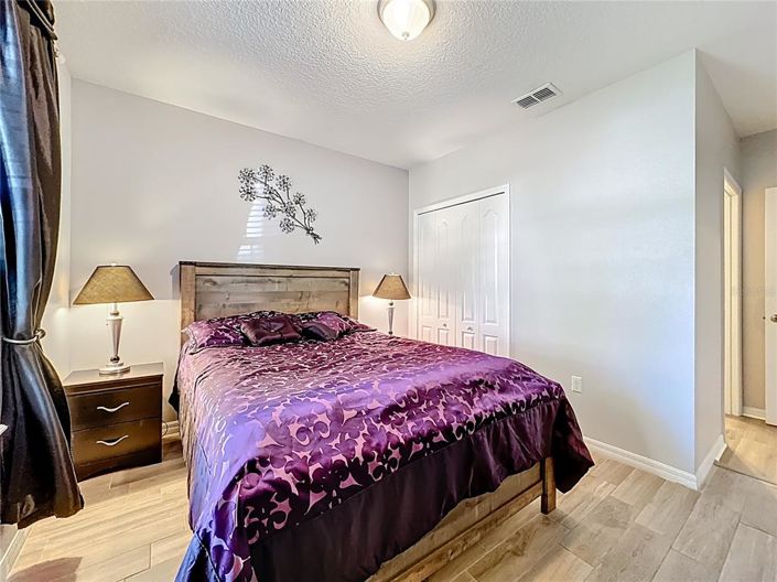 Image No.34-5 Bed House for sale