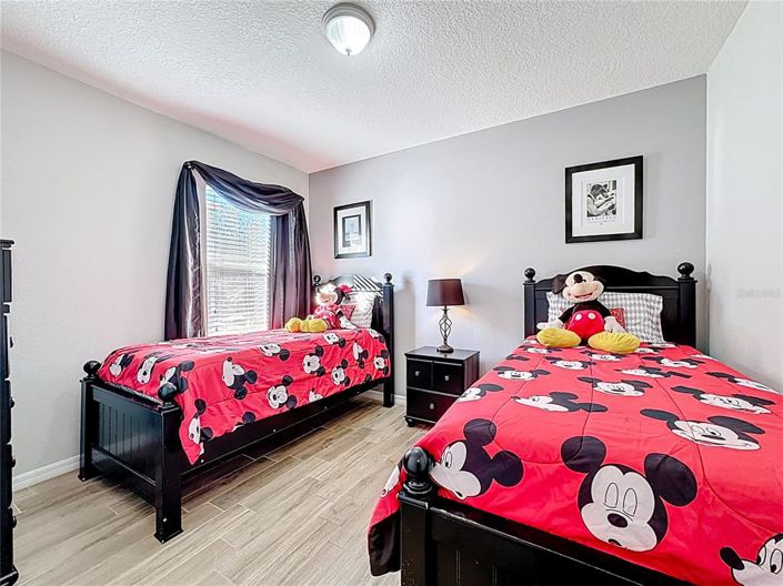 Image No.36-5 Bed House for sale