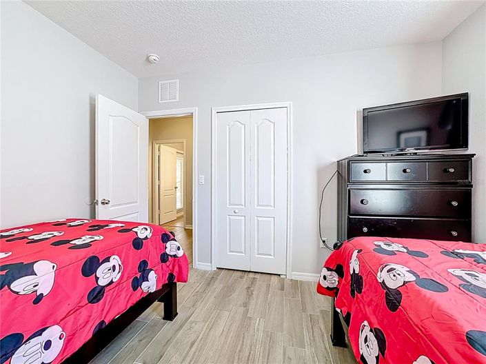 Image No.37-5 Bed House for sale