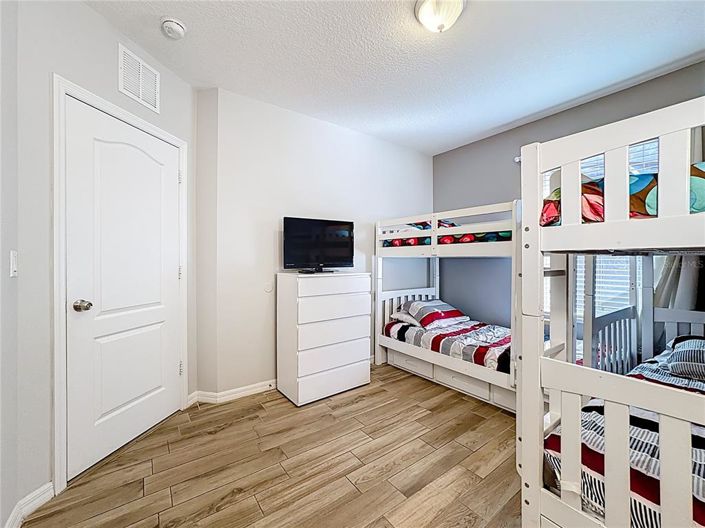 Image No.39-5 Bed House for sale