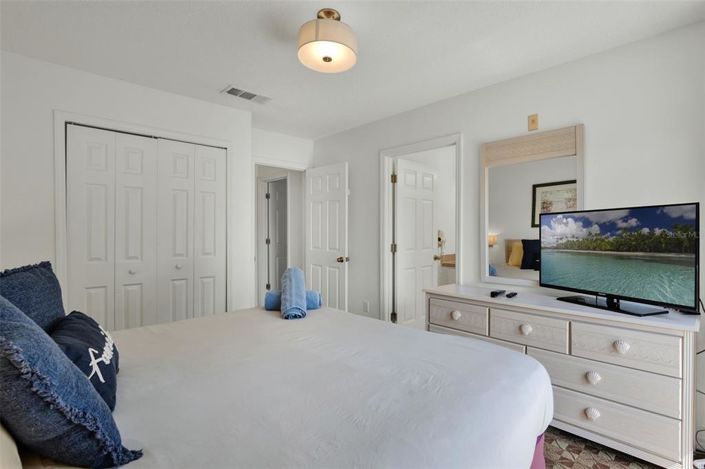 Image No.14-3 Bed Townhouse for sale