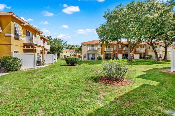 Image No.27-3 Bed Townhouse for sale