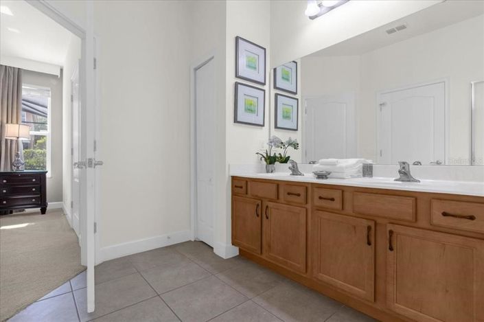 Image No.15-4 Bed House for sale